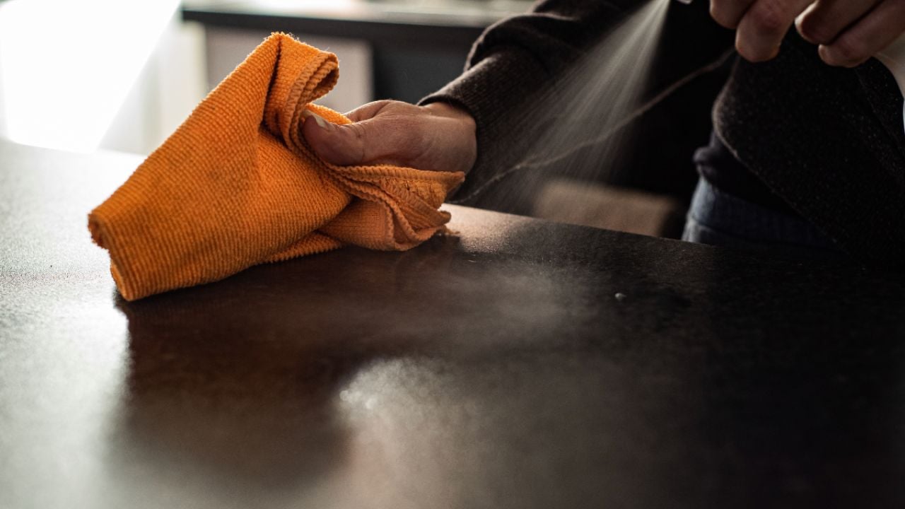 Spraying a counter